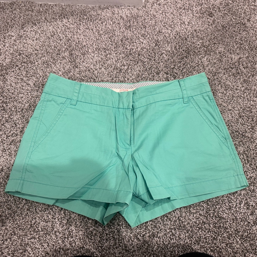 J Crew Broken in chino shorts Sz 6